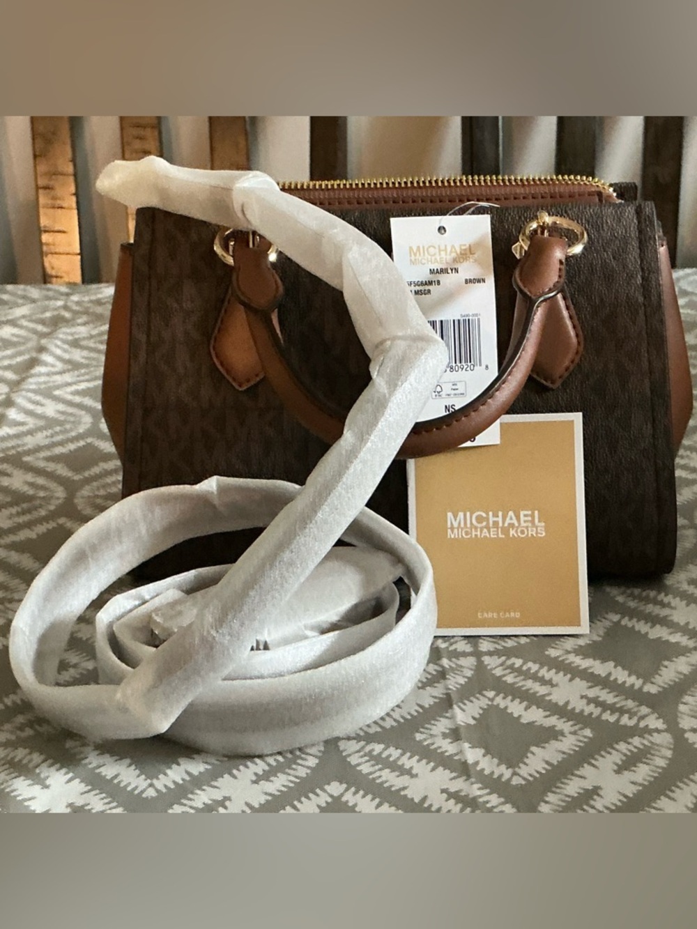Michael Kors Marilyn Small Messenger Brown MK Signature NWT - Picture 8 of 16
